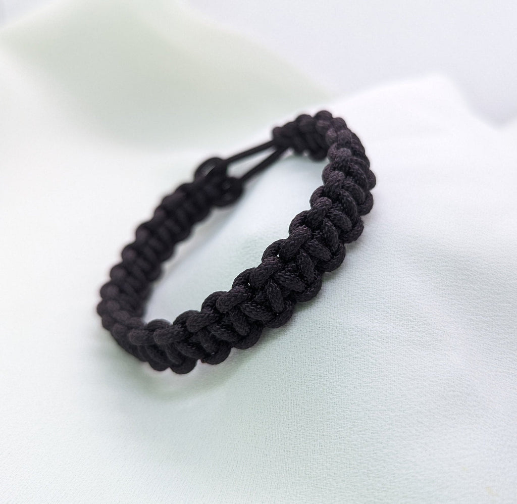 Adjustable Survival Paracord Bracelet: Handmade Unisex Sand Bracelet